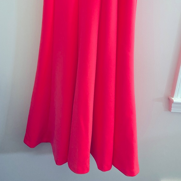 Women's One-Shoulder Scuba Crepe Gown - Picture 3 of 5